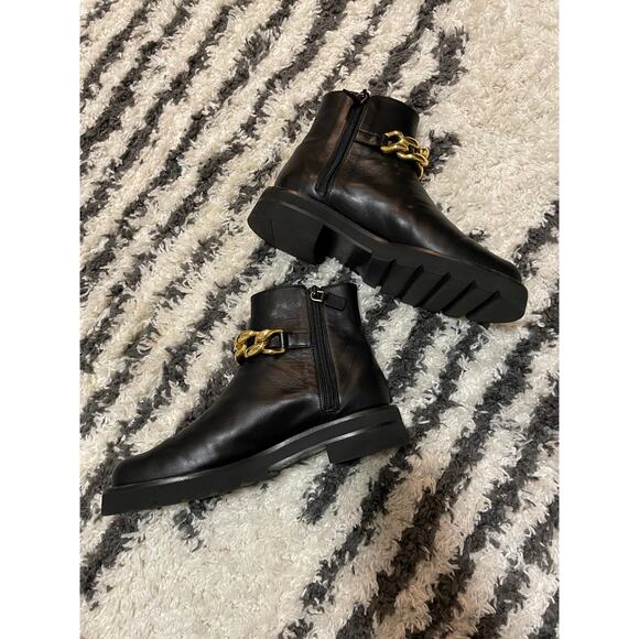 Stuart Weitzman Chain Lift Bootie - Picture 6 of 8